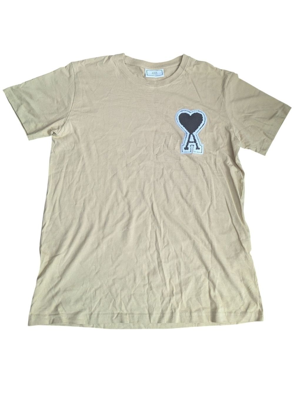 Ami Tan Short Sleeve Tee with Heart Design